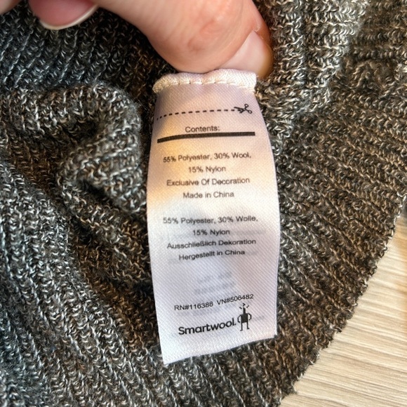 Smartwool Women's Shadow Pine Cable V-Neck Sweater - M - Picture 4 of 8